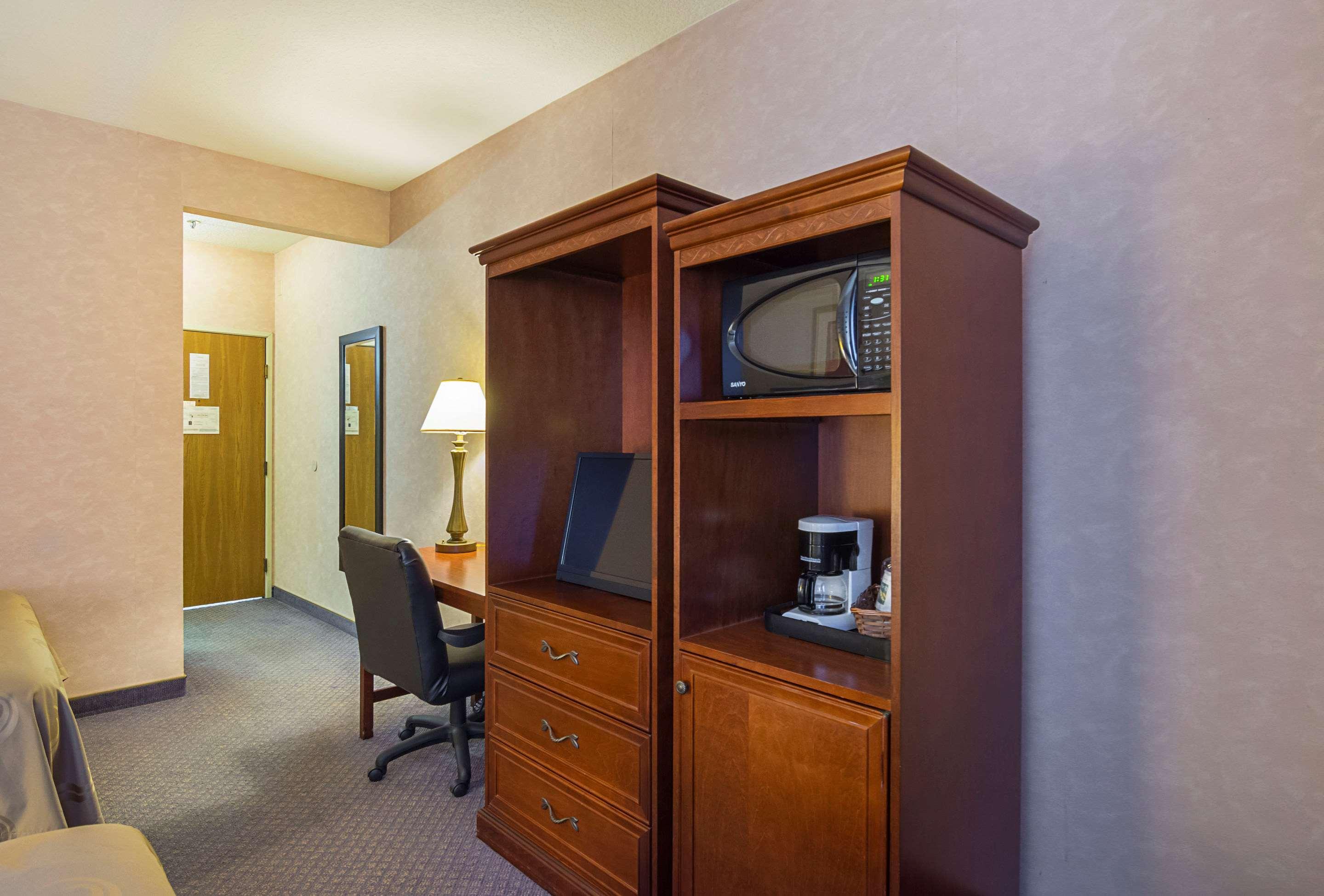Quality Inn Fresno Yosemite Airport Экстерьер фото