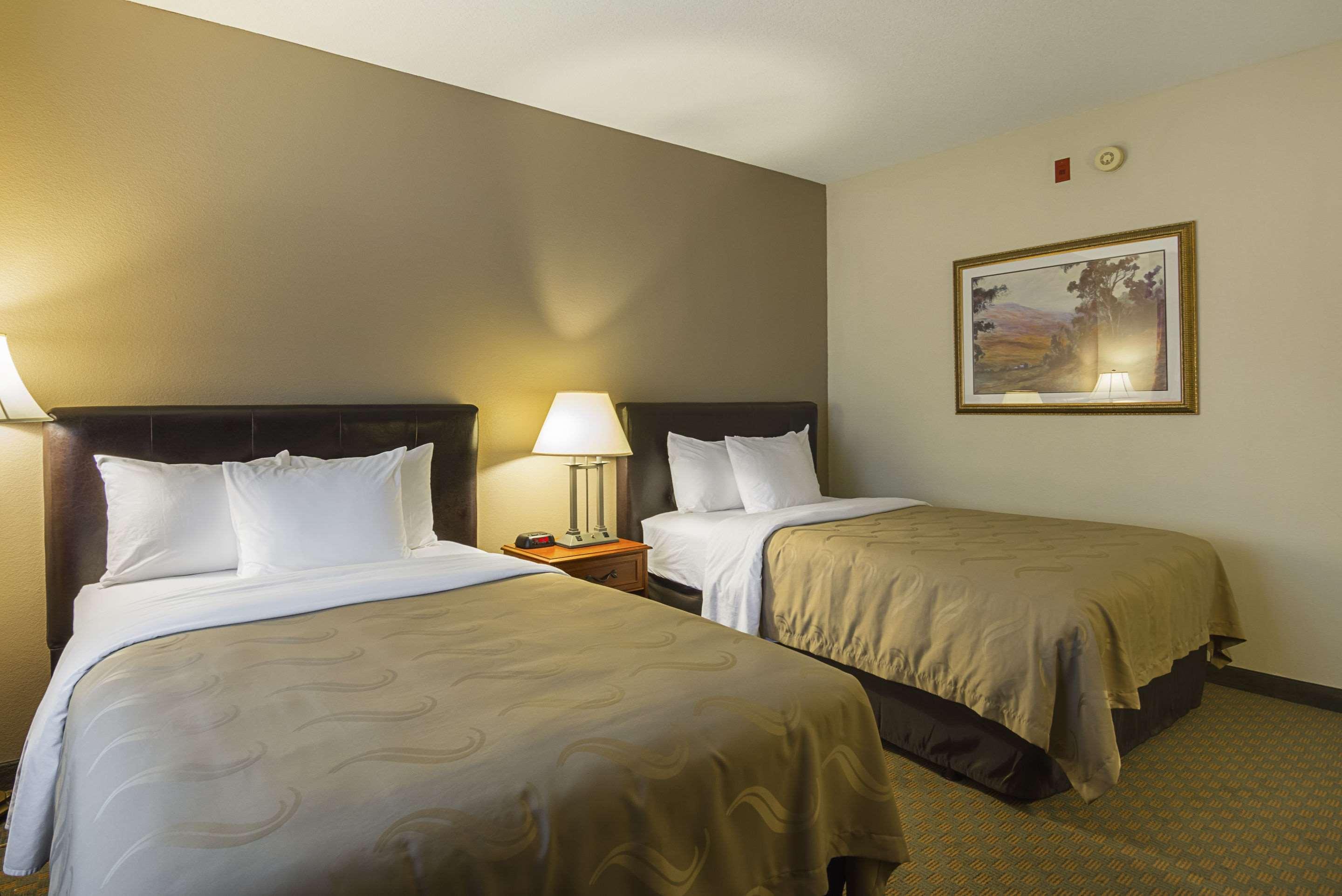Quality Inn Fresno Yosemite Airport Экстерьер фото