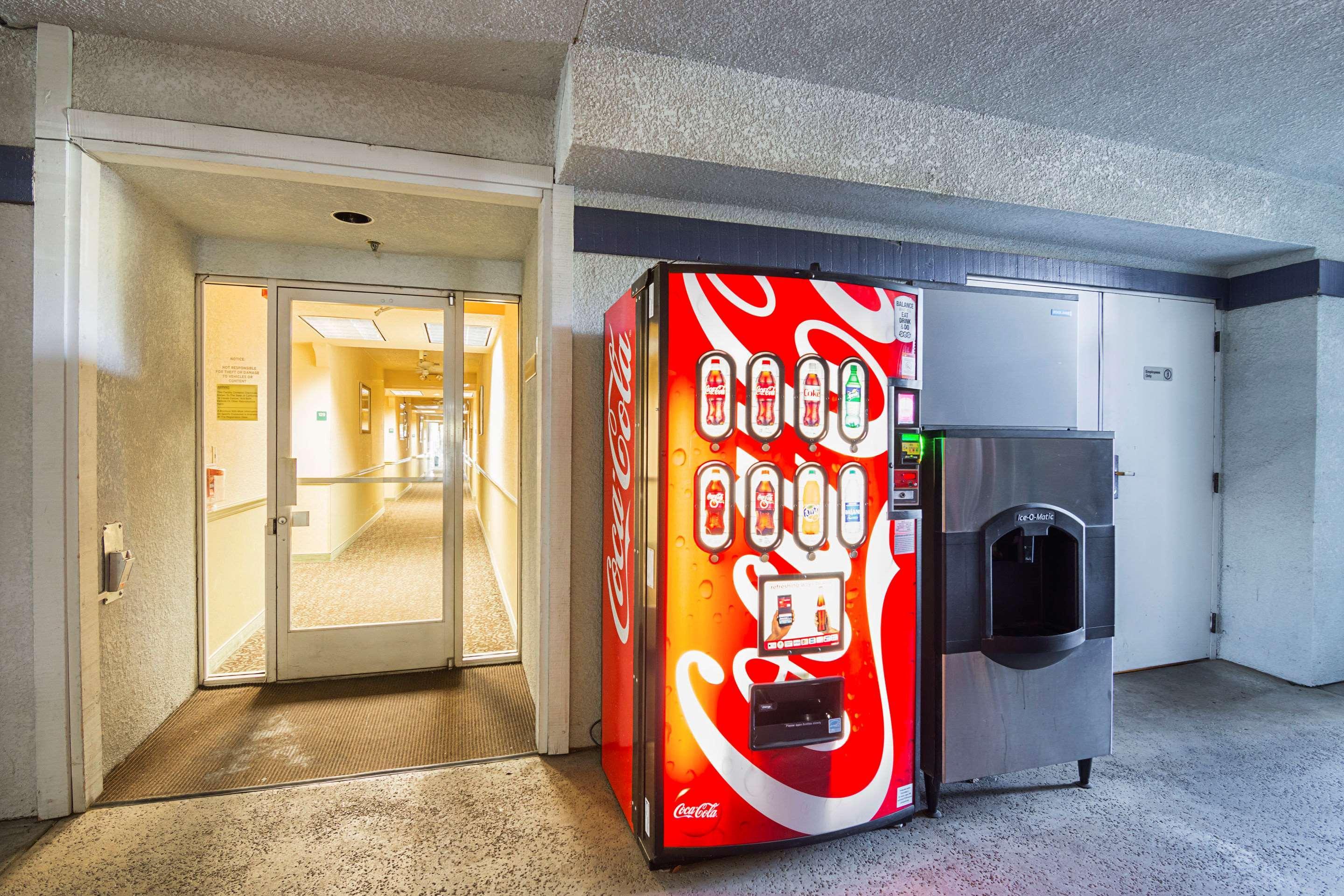 Quality Inn Fresno Yosemite Airport Экстерьер фото