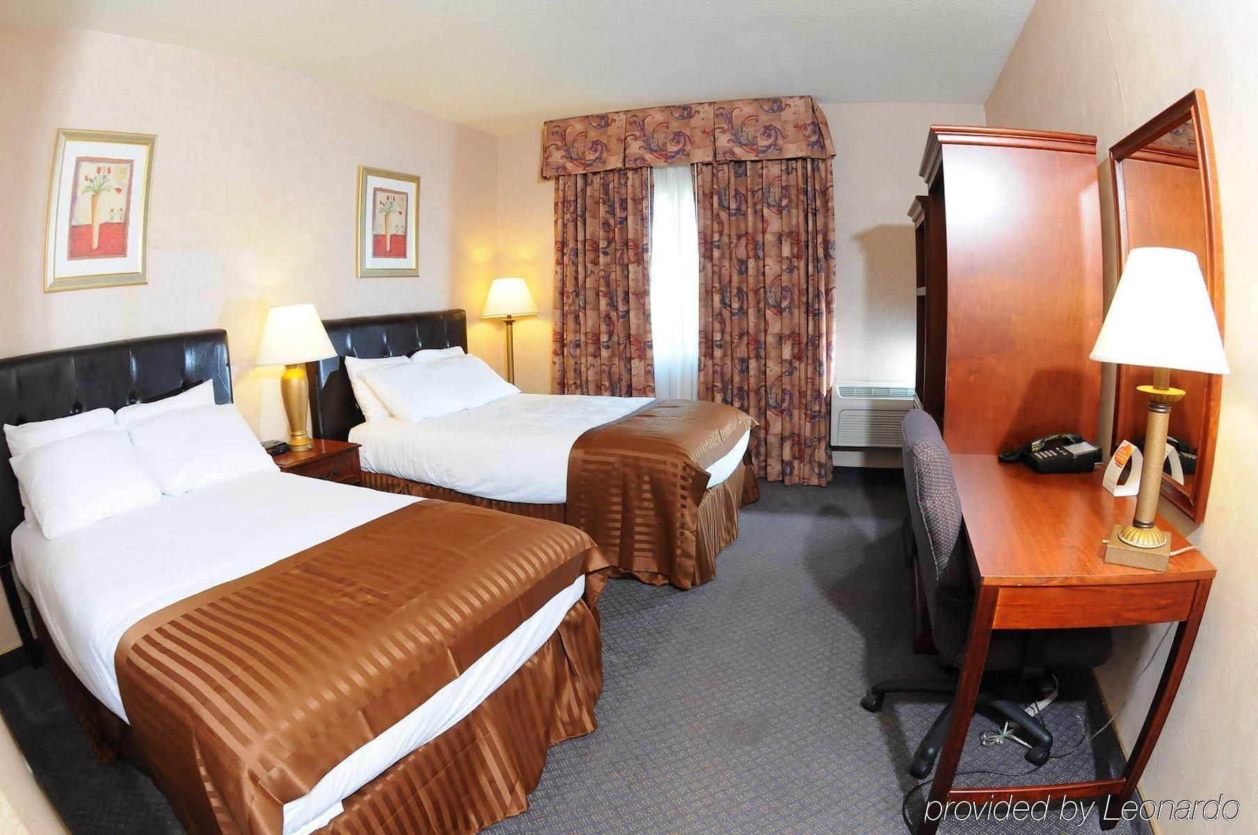 Quality Inn Fresno Yosemite Airport Экстерьер фото